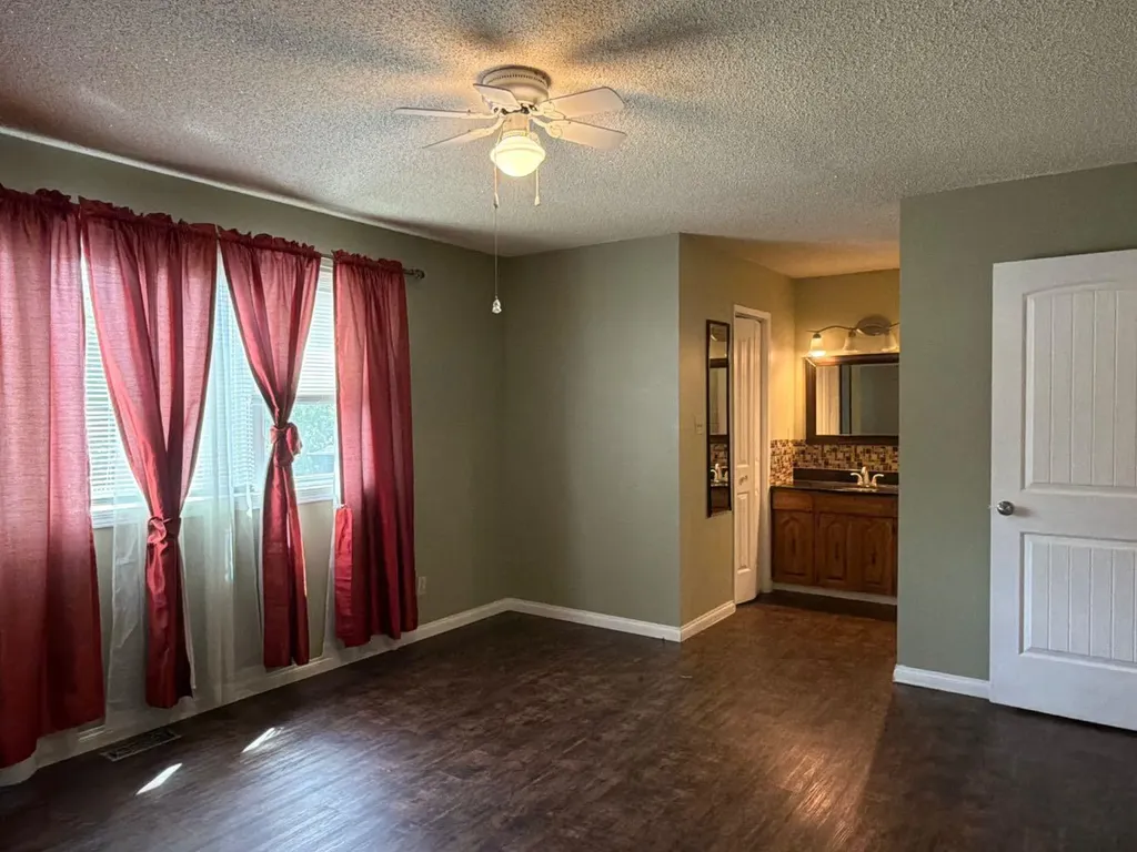1009 Third Avenue Bluesky AB T0H 0J0