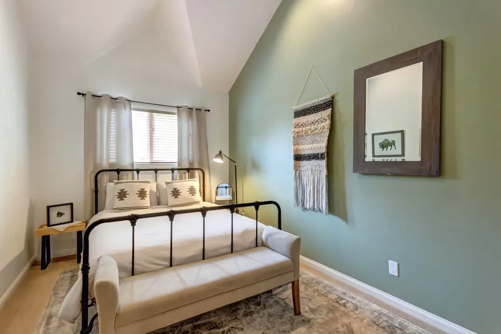 331 Muskrat Street Banff AB T1l 1E9