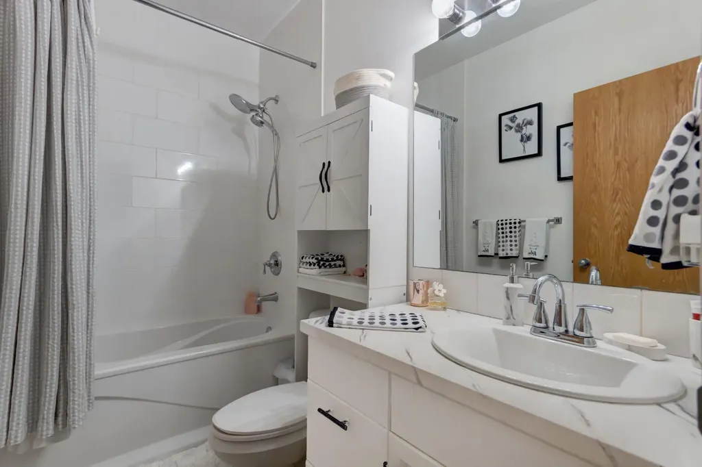 331 Muskrat Street Banff AB T1l 1E9