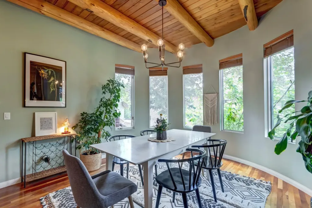 331 Muskrat Street Banff AB T1l 1E9