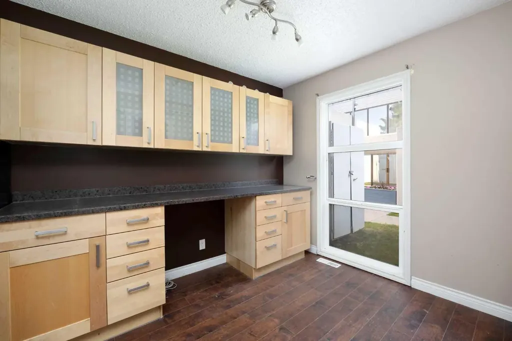 21 Macdonald Drive Fort Mcmurray AB T9H 4H4