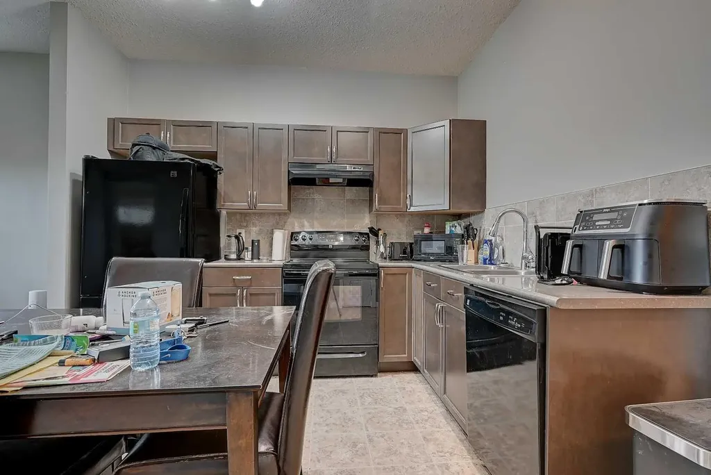 9501 88 Street Grande Prairie AB T8X 0H2