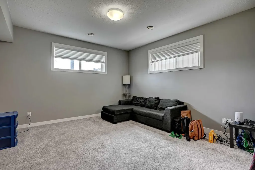 9501 88 Street Grande Prairie AB T8X 0H2