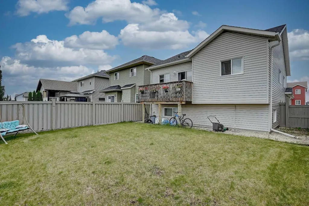 9501 88 Street Grande Prairie AB T8X 0H2