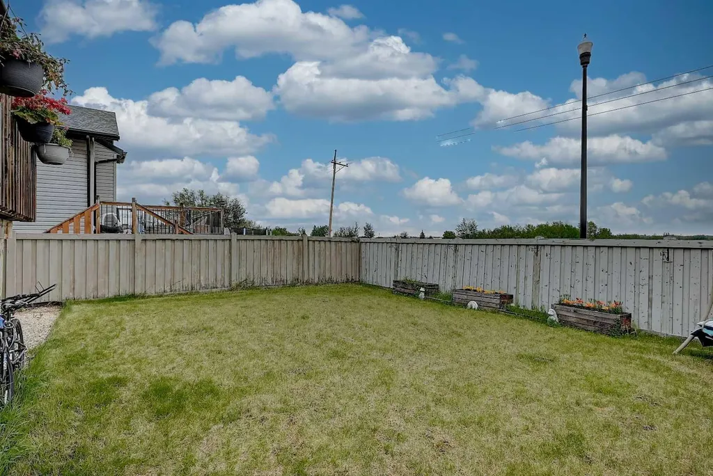 9501 88 Street Grande Prairie AB T8X 0H2