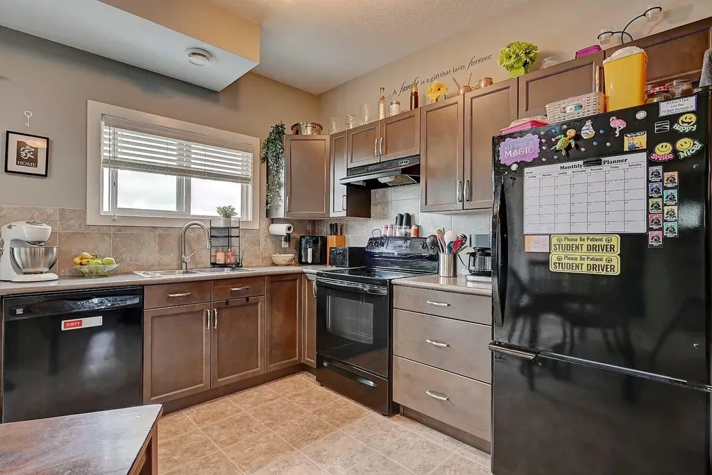 9501 88 Street Grande Prairie AB T8X 0H2