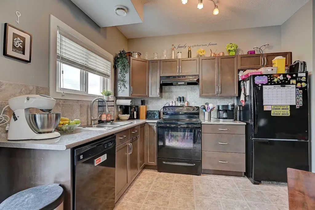 9501 88 Street Grande Prairie AB T8X 0H2