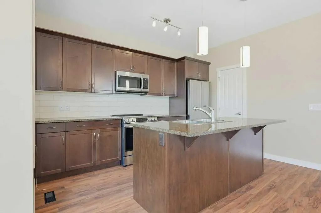 98 Elgin Meadows Circle SE Calgary AB T2Z3H9