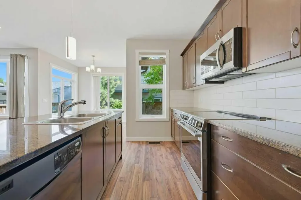 98 Elgin Meadows Circle SE Calgary AB T2Z3H9