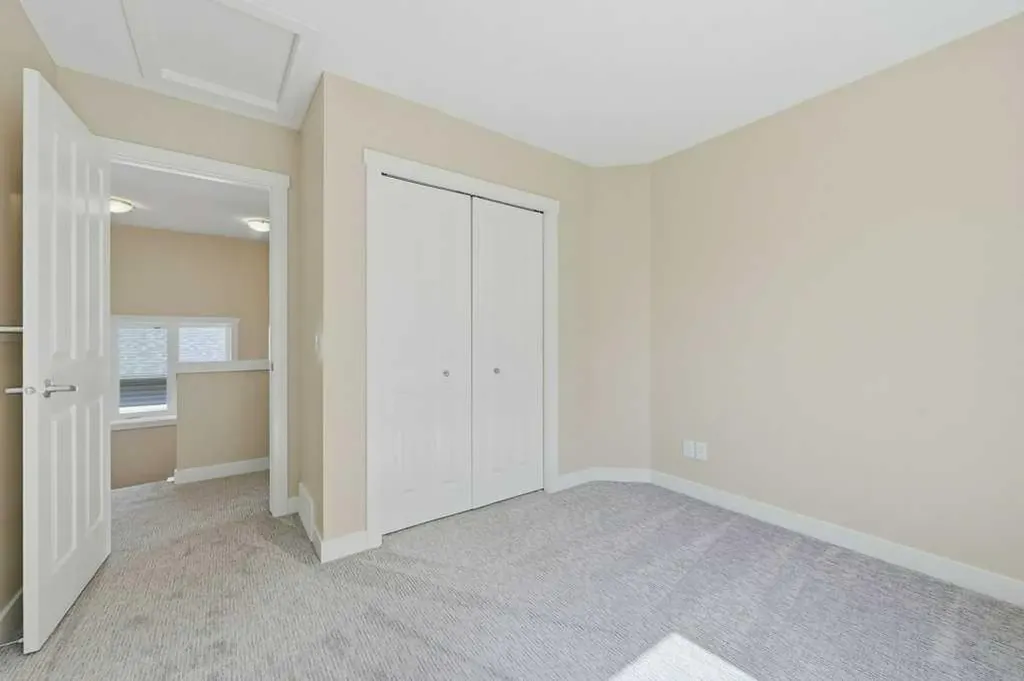 98 Elgin Meadows Circle SE Calgary AB T2Z3H9