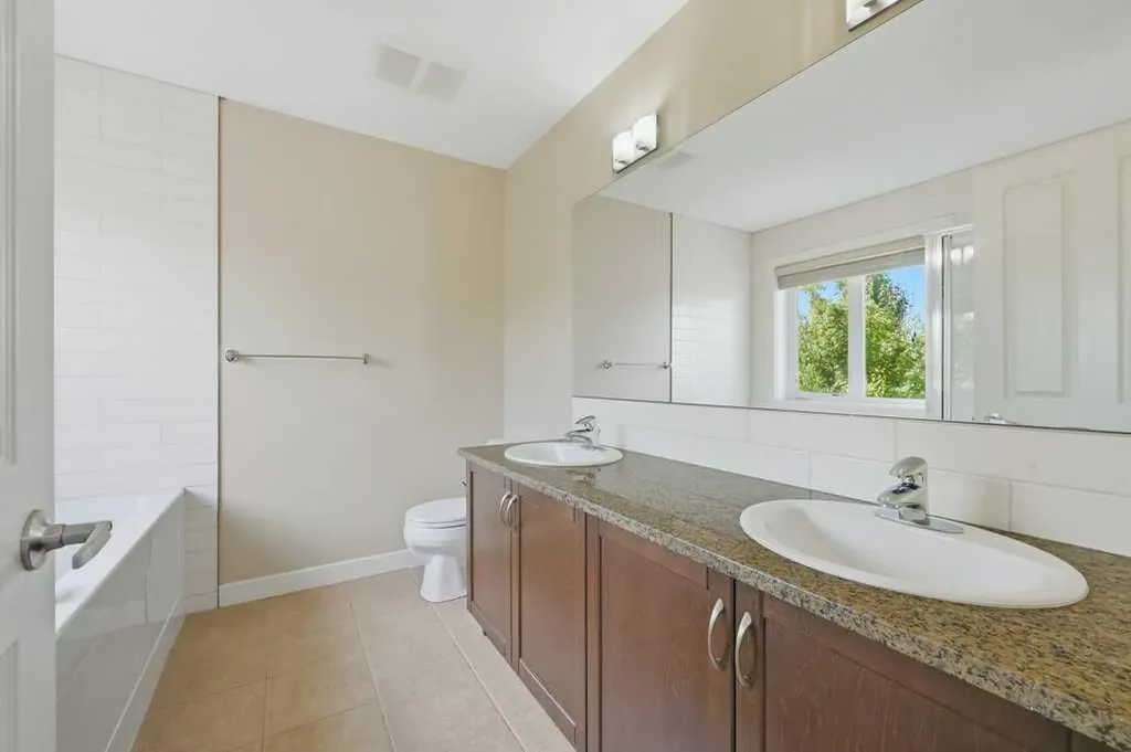 98 Elgin Meadows Circle SE Calgary AB T2Z3H9