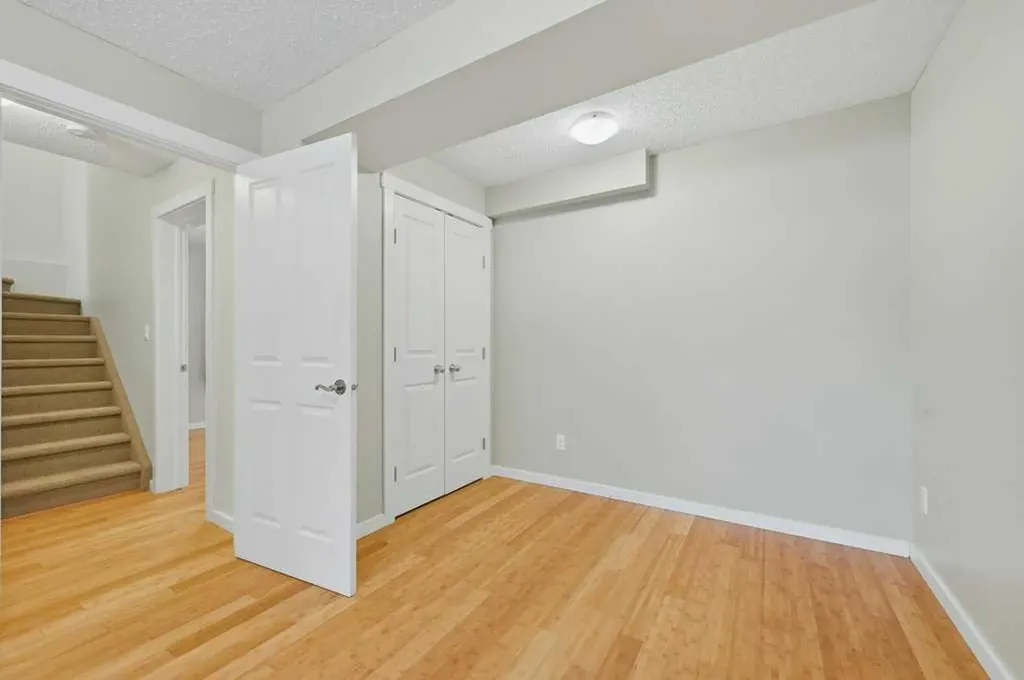 98 Elgin Meadows Circle SE Calgary AB T2Z3H9