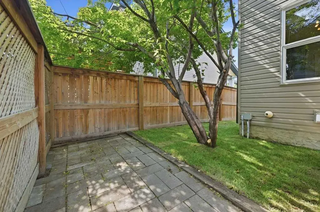 98 Elgin Meadows Circle SE Calgary AB T2Z3H9