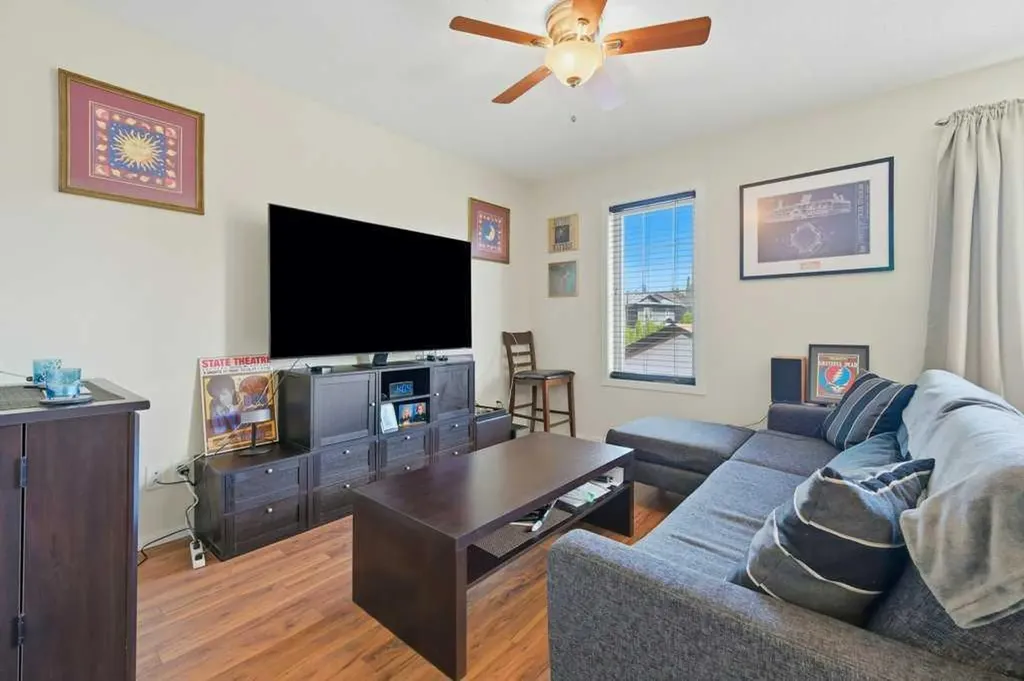 98 Elgin Meadows Circle SE Calgary AB T2Z3H9