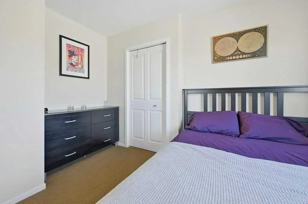 98 Elgin Meadows Circle SE Calgary AB T2Z3H9