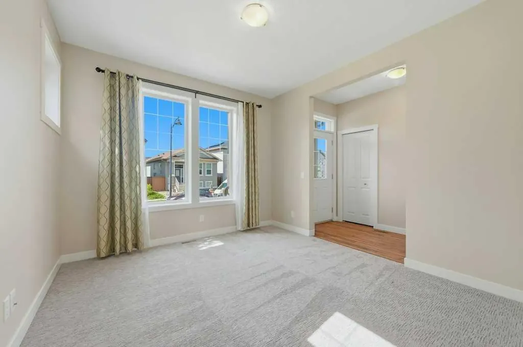 98 Elgin Meadows Circle SE Calgary AB T2Z3H9