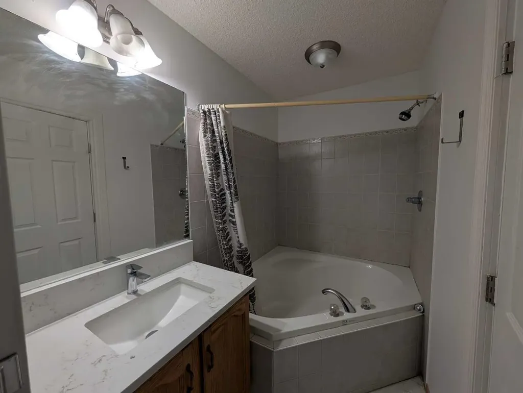 151 Taracove Estate Drive NE Calgary AB T3J 4R1