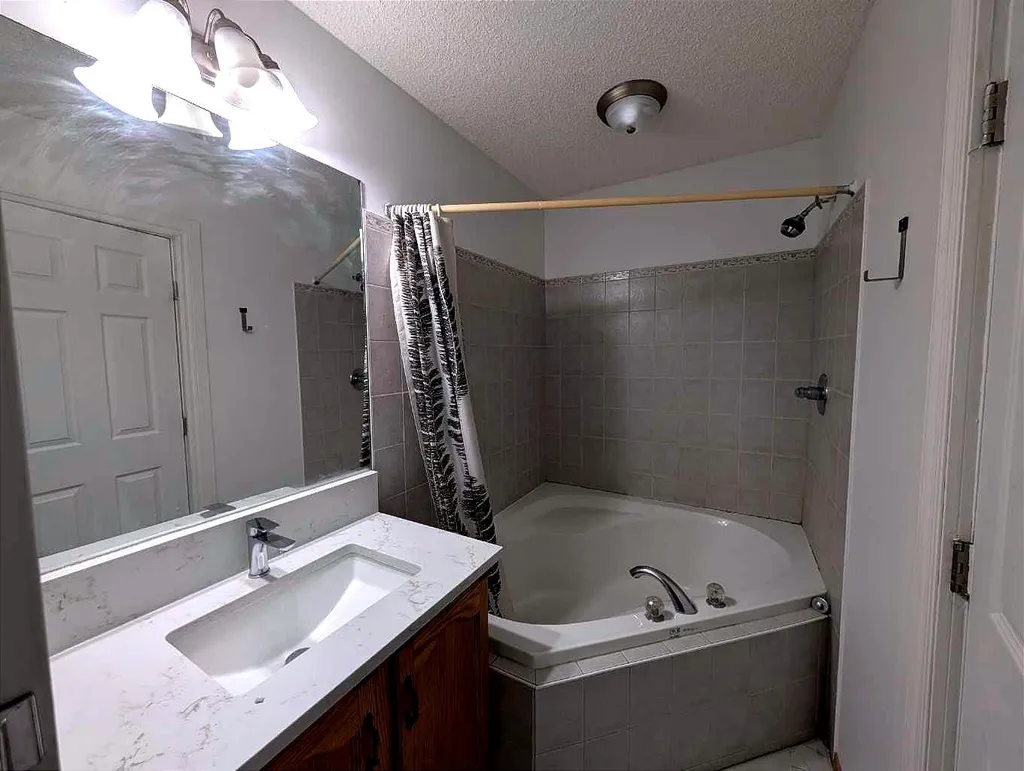 151 Taracove Estate Drive NE Calgary AB T3J 4R1