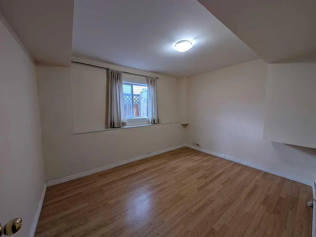 151 Taracove Estate Drive NE Calgary AB T3J 4R1