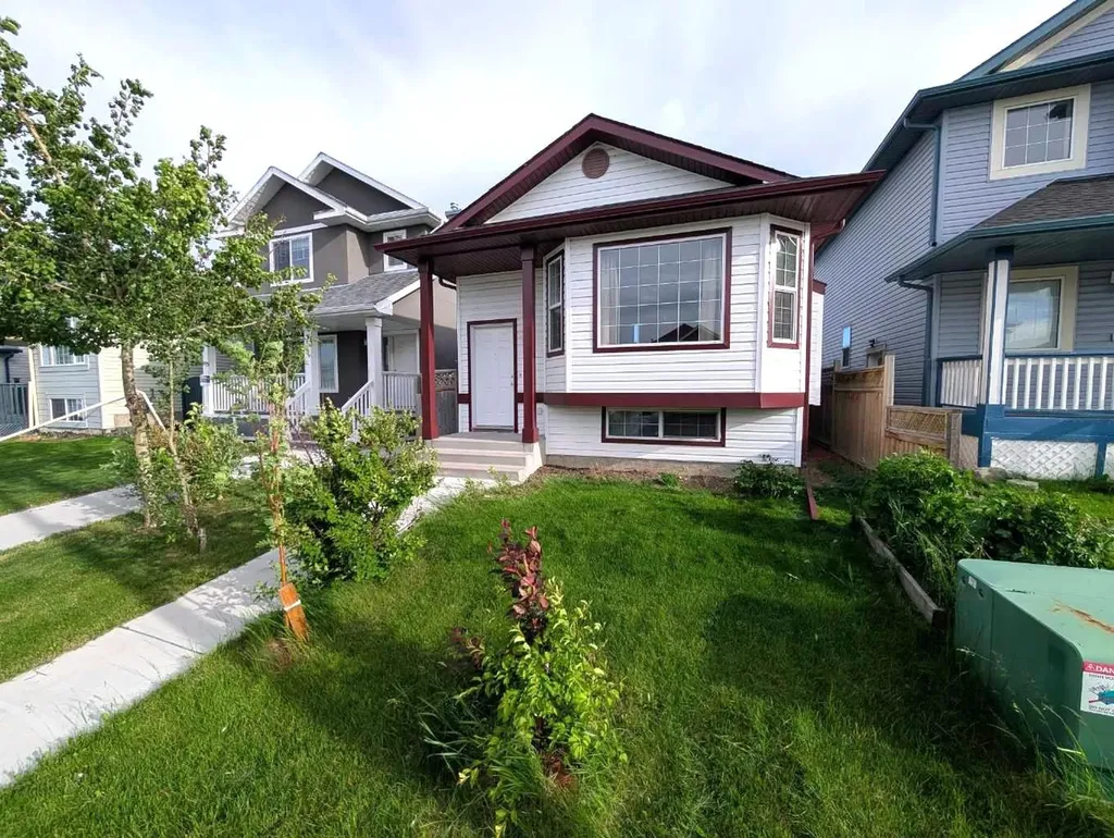 151 Taracove Estate Drive NE Calgary AB T3J 4R1