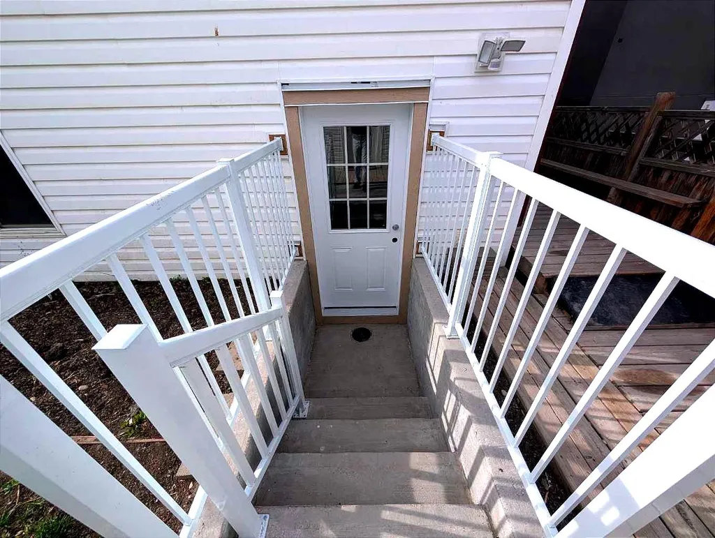151 Taracove Estate Drive NE Calgary AB T3J 4R1