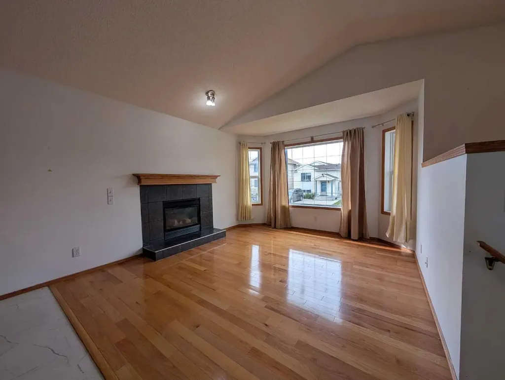 151 Taracove Estate Drive NE Calgary AB T3J 4R1