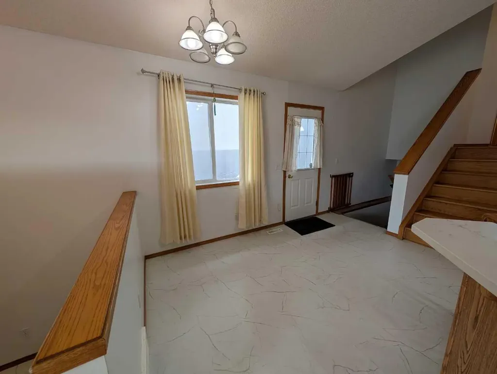151 Taracove Estate Drive NE Calgary AB T3J 4R1