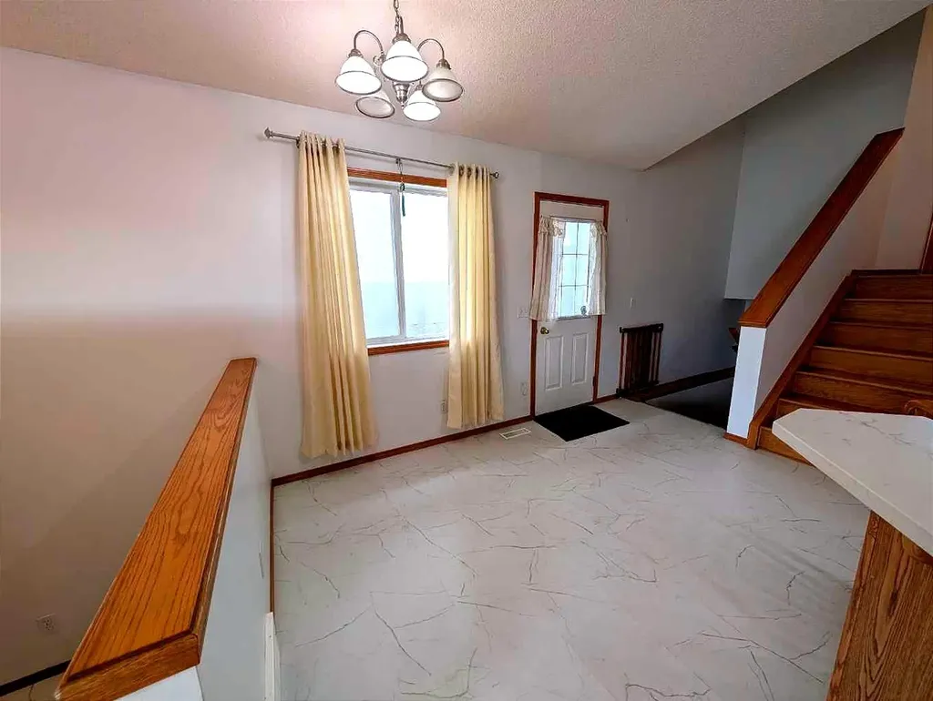 151 Taracove Estate Drive NE Calgary AB T3J 4R1