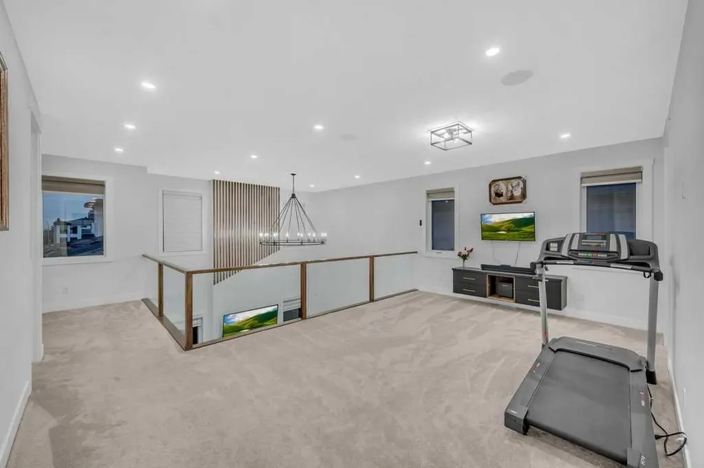 95 Saddlepeace Way NE Calgary AB T3J2J5