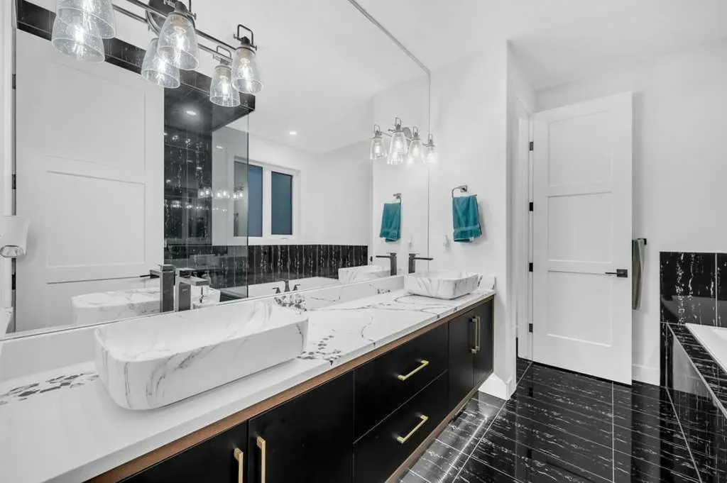 95 Saddlepeace Way NE Calgary AB T3J2J5