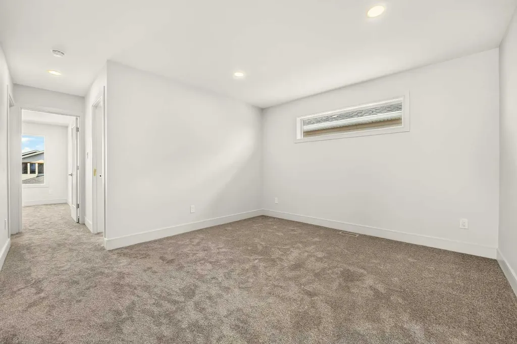 94 Miners Road W Lethbridge AB T1J 5W6