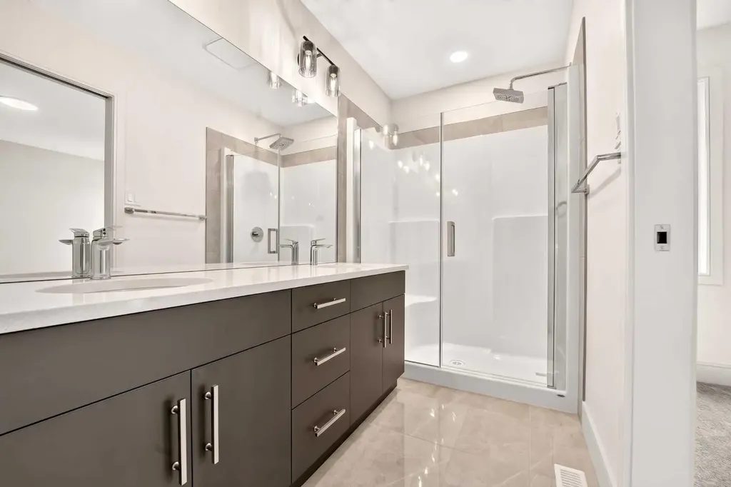 94 Miners Road W Lethbridge AB T1J 5W6