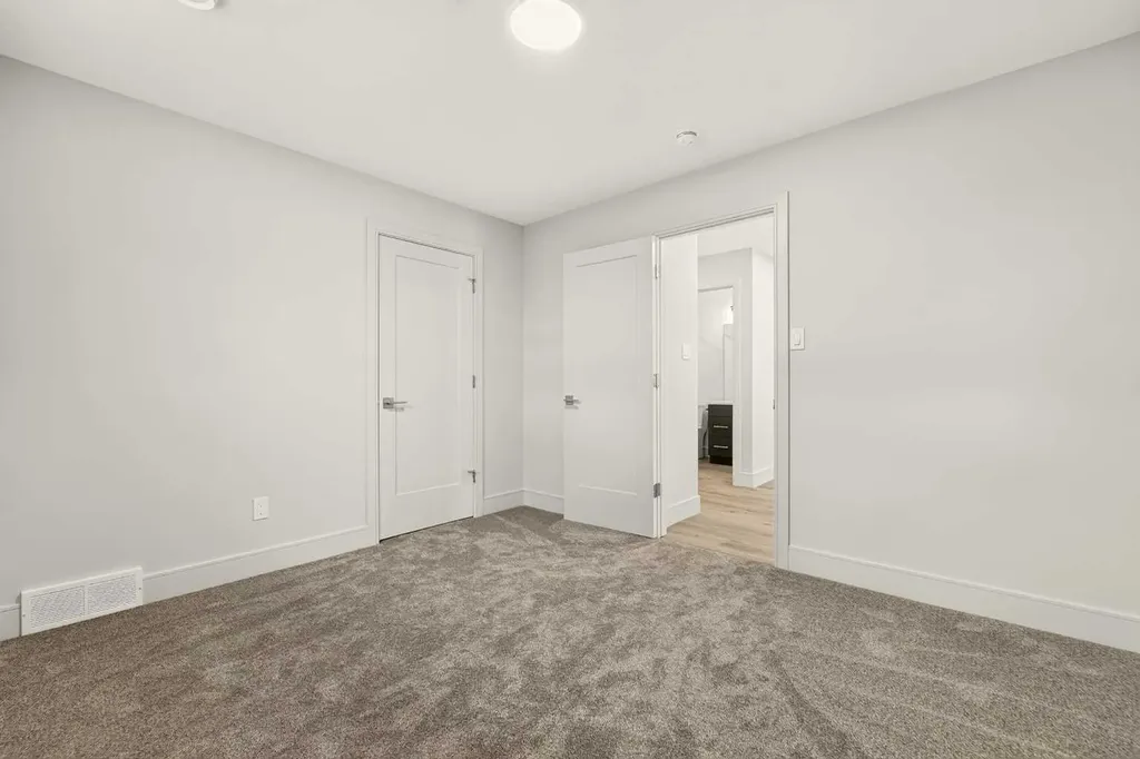 94 Miners Road W Lethbridge AB T1J 5W6