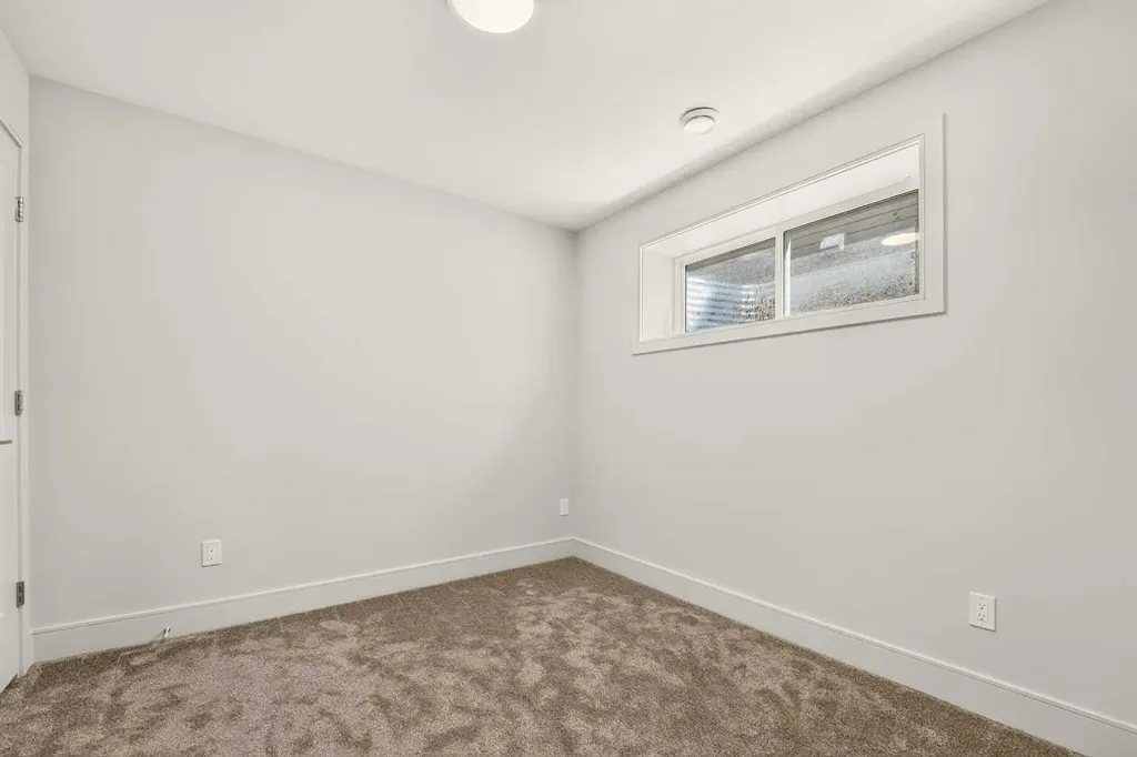 94 Miners Road W Lethbridge AB T1J 5W6