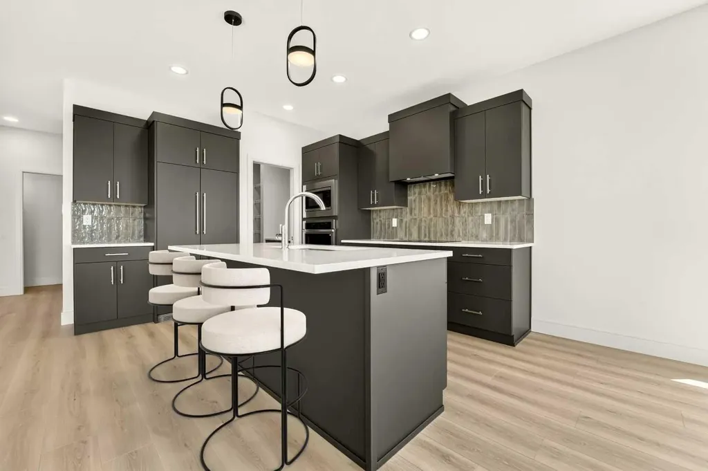 94 Miners Road W Lethbridge AB T1J 5W6