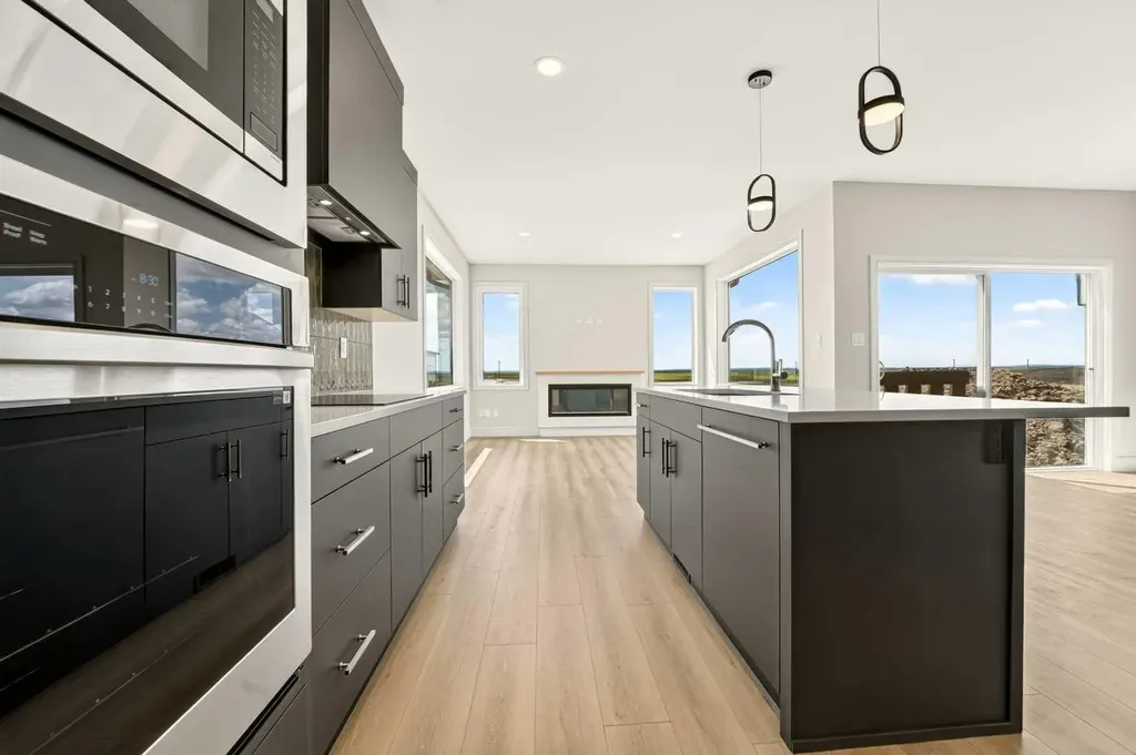 94 Miners Road W Lethbridge AB T1J 5W6