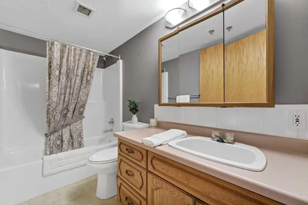 22 Park Meadows Drive SE Medicine Hat AB T1B4E8