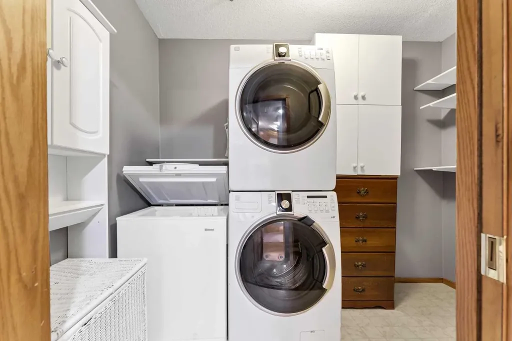 22 Park Meadows Drive SE Medicine Hat AB T1B4E8