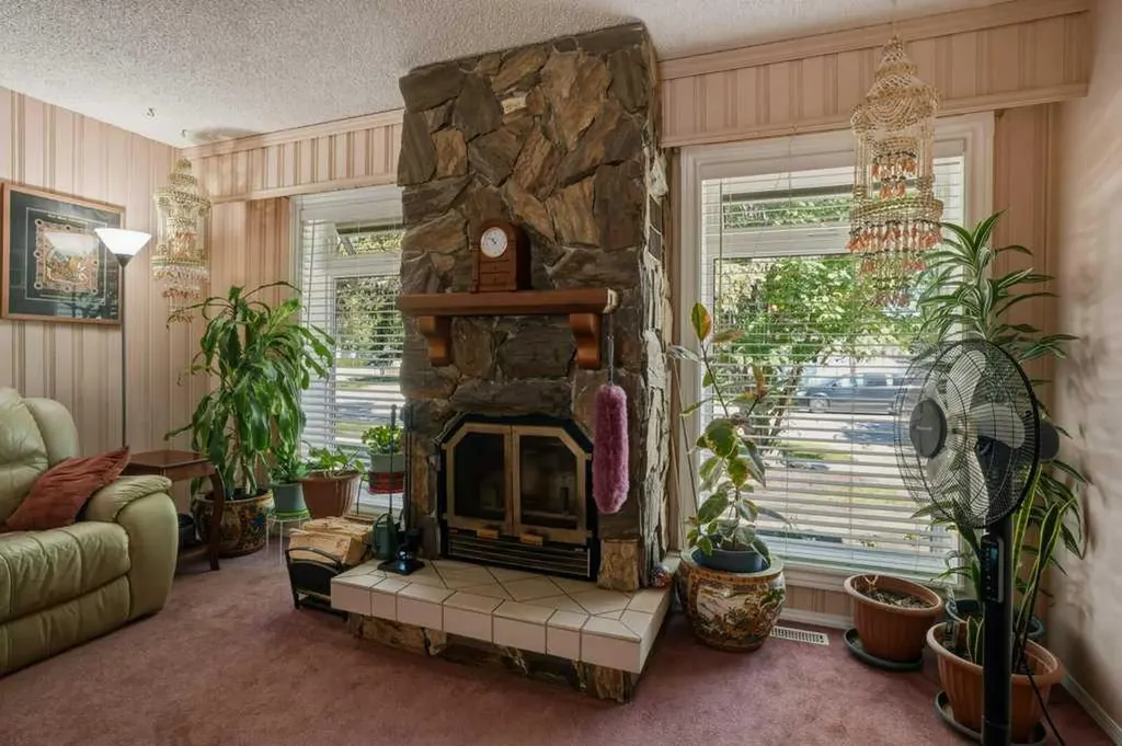 8901 94 Avenue Fort Saskatchewan AB T8L 1B3