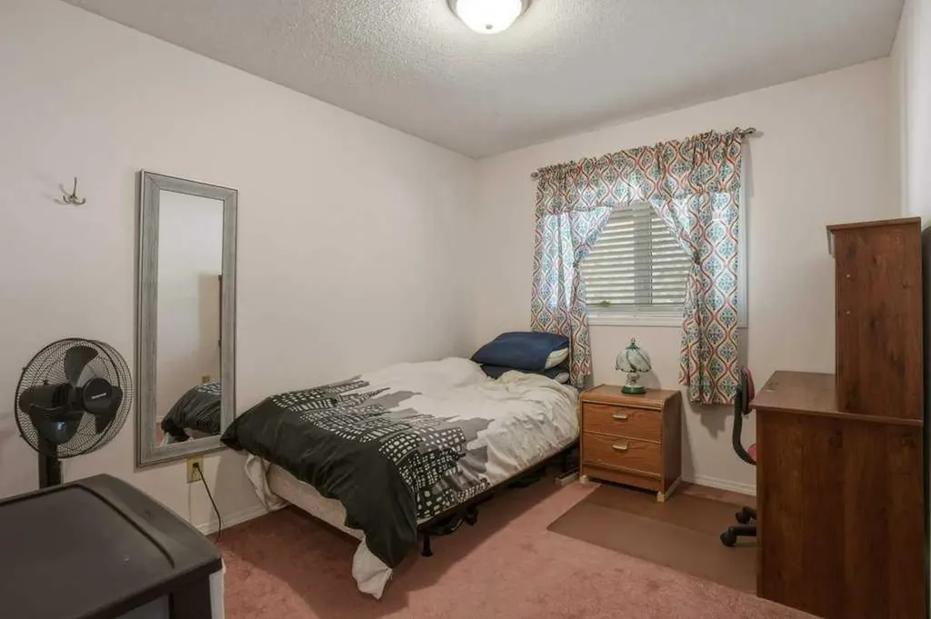 8901 94 Avenue Fort Saskatchewan AB T8L 1B3