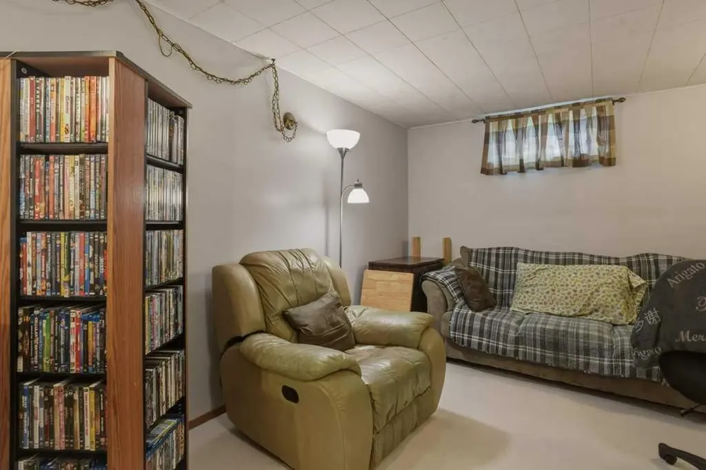 8901 94 Avenue Fort Saskatchewan AB T8L 1B3