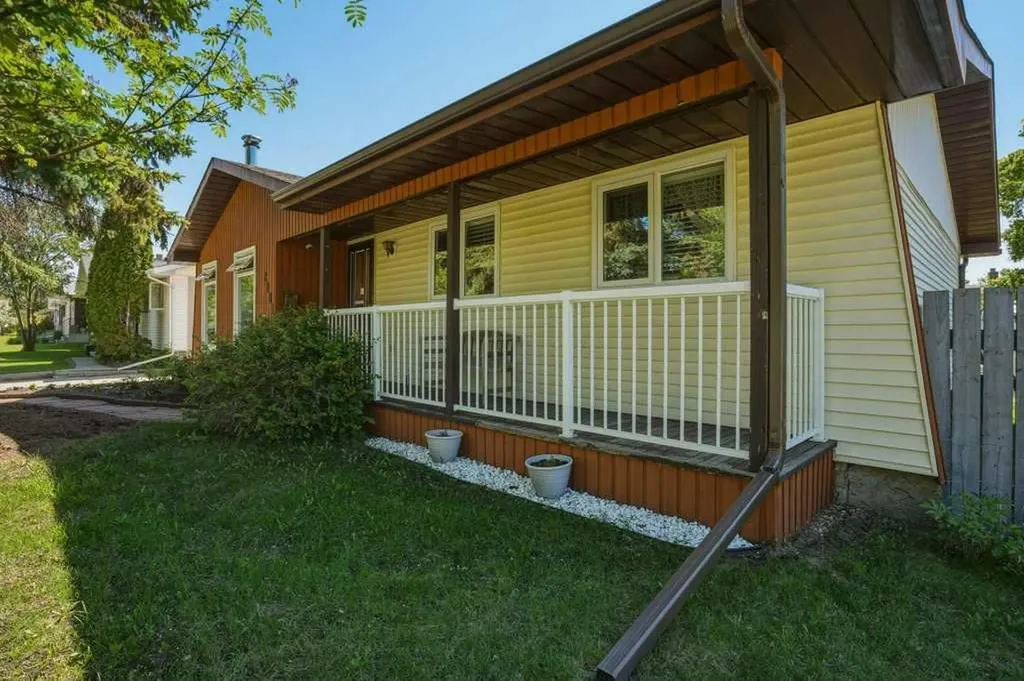 8901 94 Avenue Fort Saskatchewan AB T8L 1B3