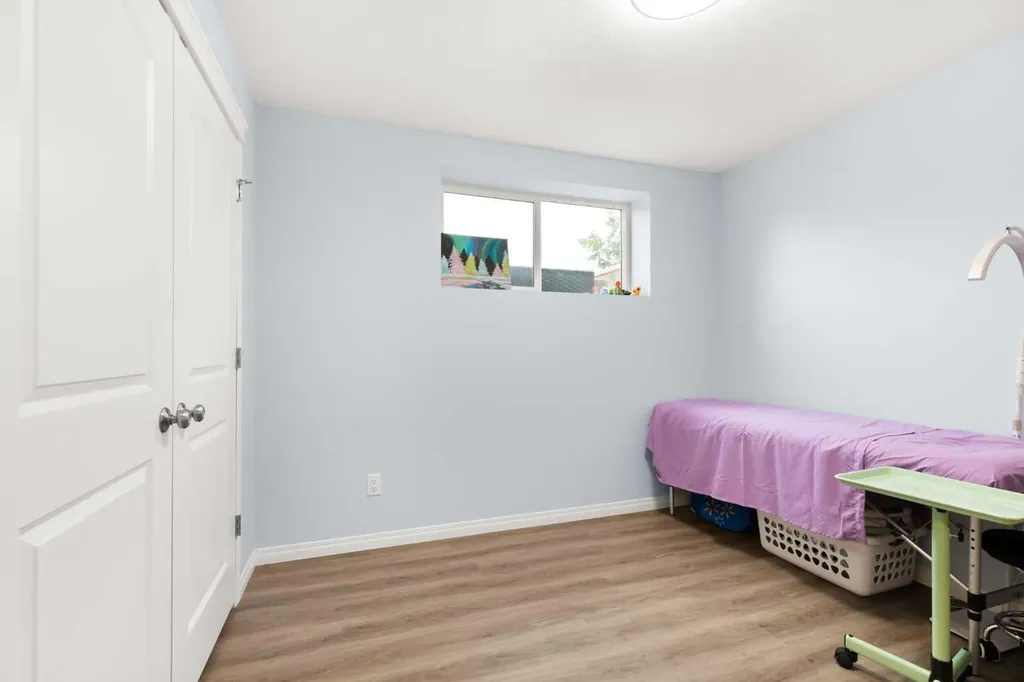 28 Ranchview Way NE Medicine Hat AB T1C 0G3