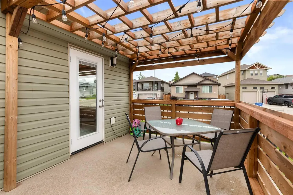 28 Ranchview Way NE Medicine Hat AB T1C 0G3
