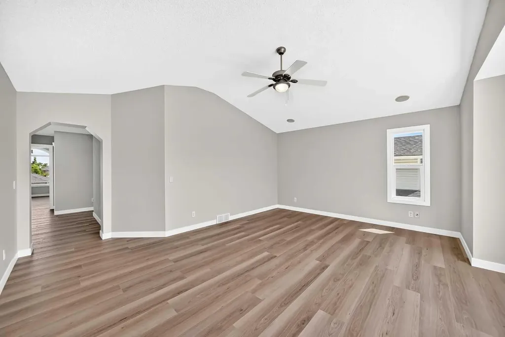 12915 Coventry Hills Way NE Calgary AB T3K 5L4