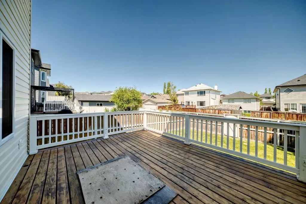 12915 Coventry Hills Way NE Calgary AB T3K 5L4