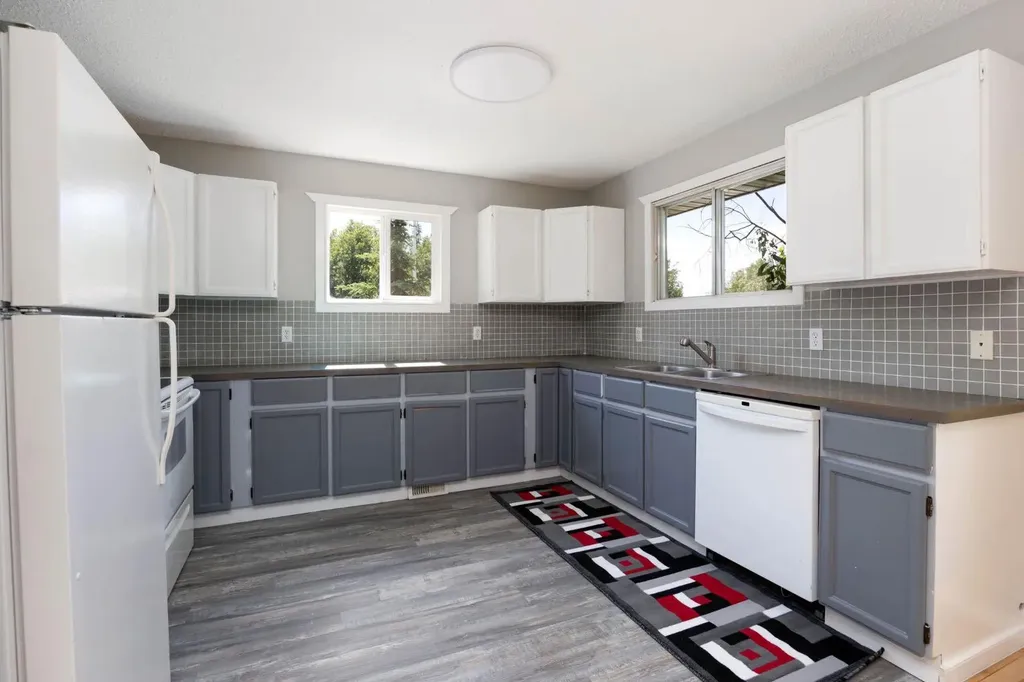 185 Eymundson Road Fort Mcmurray AB T9H 4A4