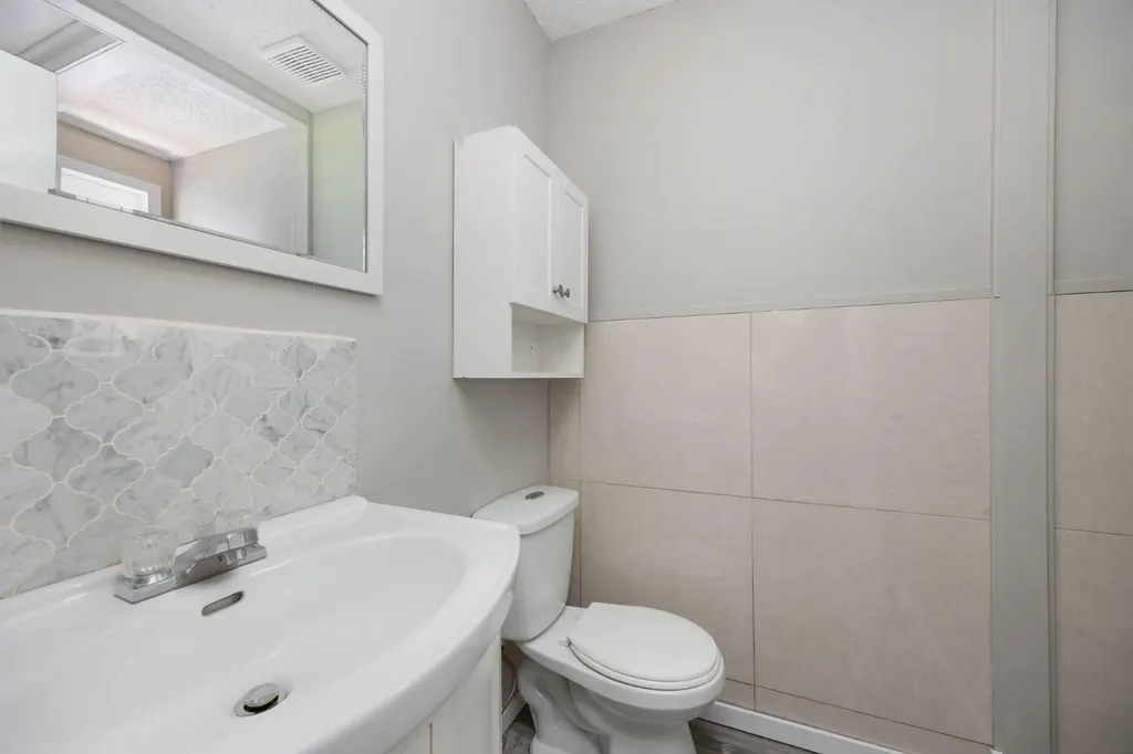 185 Eymundson Road Fort Mcmurray AB T9H 4A4