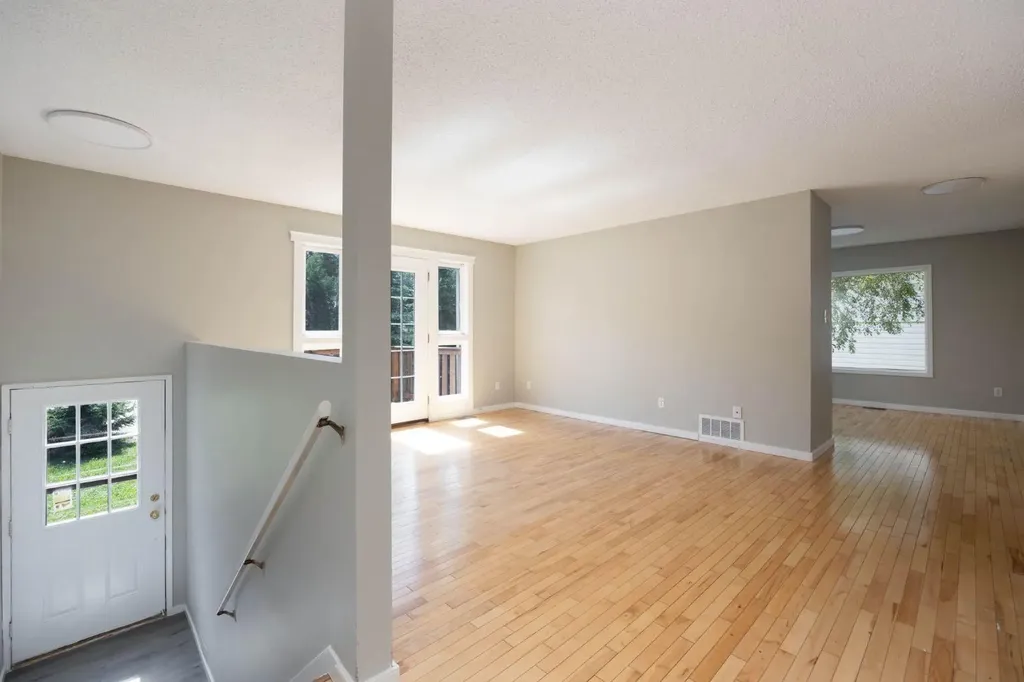 185 Eymundson Road Fort Mcmurray AB T9H 4A4