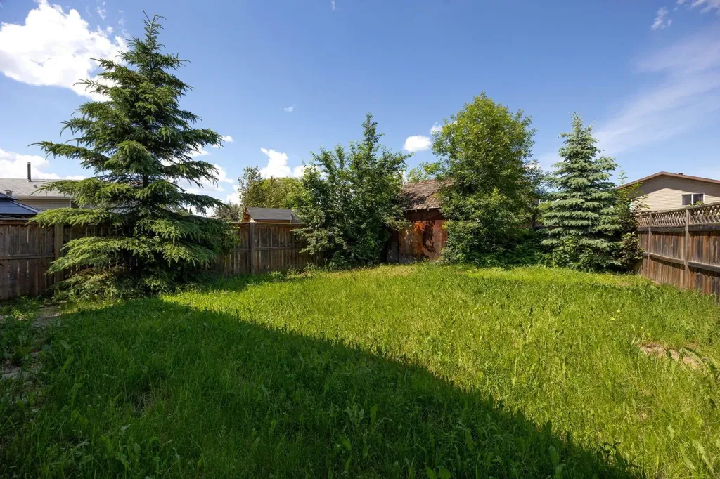 185 Eymundson Road Fort Mcmurray AB T9H 4A4